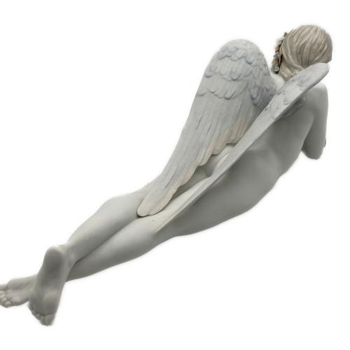 LLADRO (リヤドロ) フィギュリン 『優美な天使/Precious Angel』8438