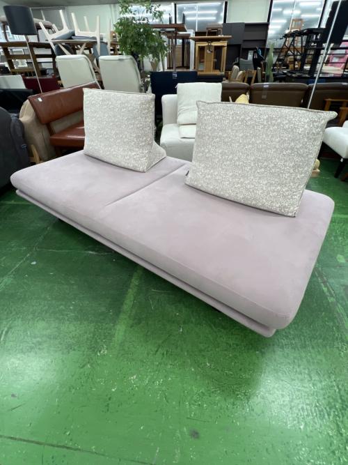 ligne roset (リーンロゼ) 2人掛けソファー ライトグレー×ベージュ ウルトラスウェード 296 PRADO