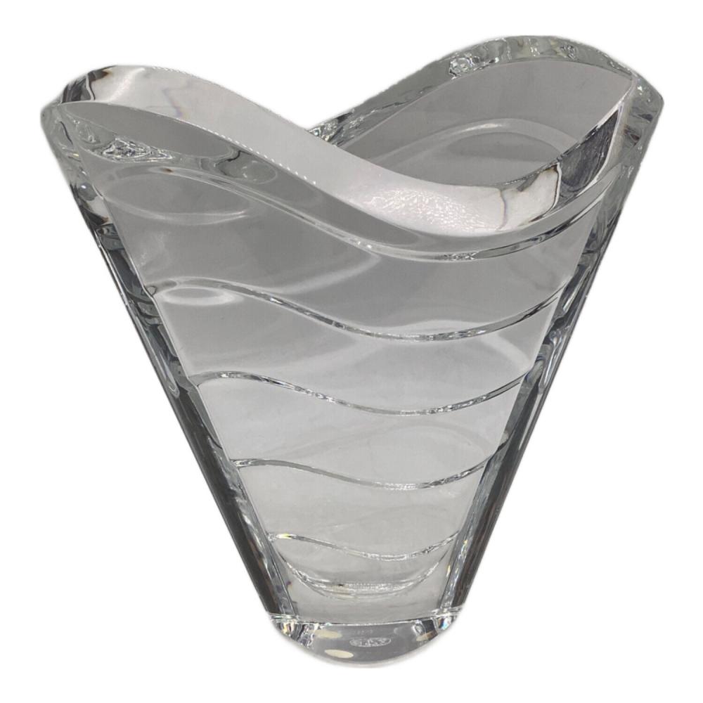 Baccarat/バカラ ARLKLEVYデザイン グラス花瓶 高さ22センチ【ユーズドユーズ名古屋天白店】 J503 Baccarat (バカラ) 花瓶 ウエーブ｜トレファクONLINE
