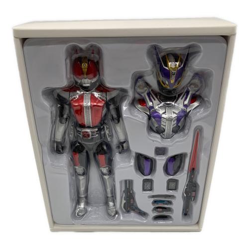 S.H.Figuarts (エスエイチフィギュアーツ) フィギュア 仮面ライダー電王 ソードフォーム/ガンフォーム
