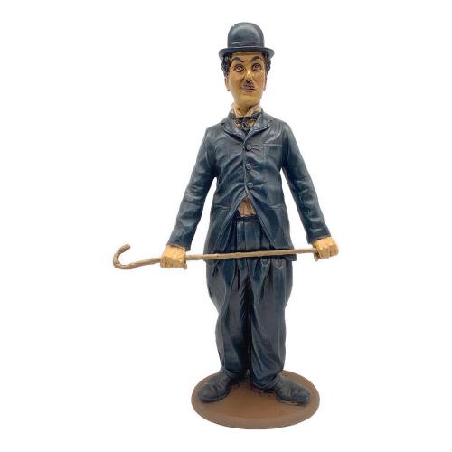 チャールズ・チャップリン 人形　置物