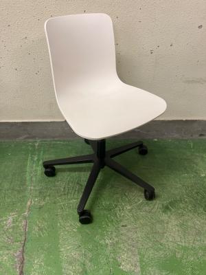 Vitra (ヴィトラ) ワークチェアー ホワイト×ブラック HAL RE Studio