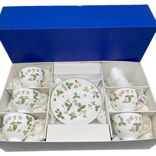 Wedgwood (ウェッジウッド) カップ&ソーサー 黒壺 イングランド製 ワイルドストロベリー 5Pセット