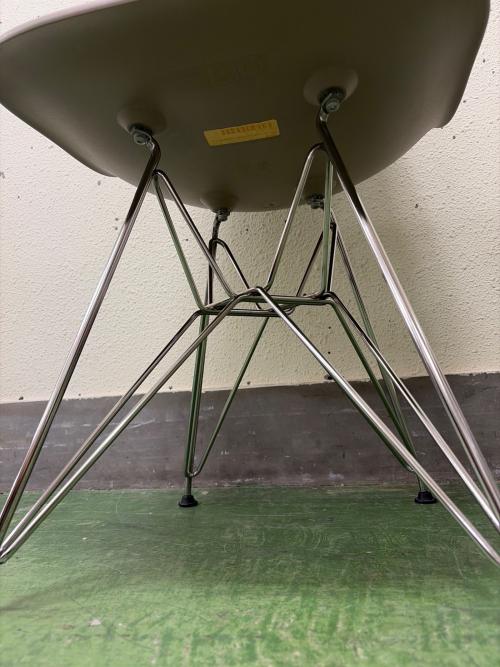 Herman Miller (ハーマンミラー) シェルチェア ライトグレー Side Shell Chair Charles & Ray Eames