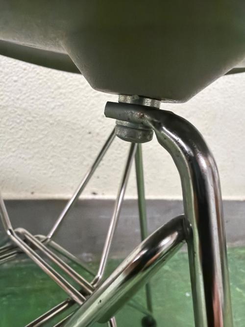 Herman Miller (ハーマンミラー) シェルチェア ライトグレー Side Shell Chair Charles & Ray Eames