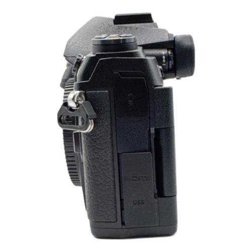 OLYMPUS (オリンパス) デジタルミラーレスカメラ OM-D E-M1 Mark II