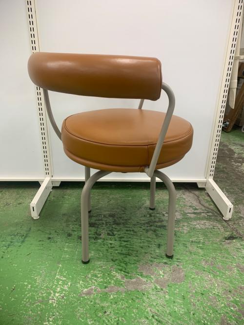 CASSINA (カッシーナ) ダイニングチェアー ブラウン LC7｜トレファクONLINE