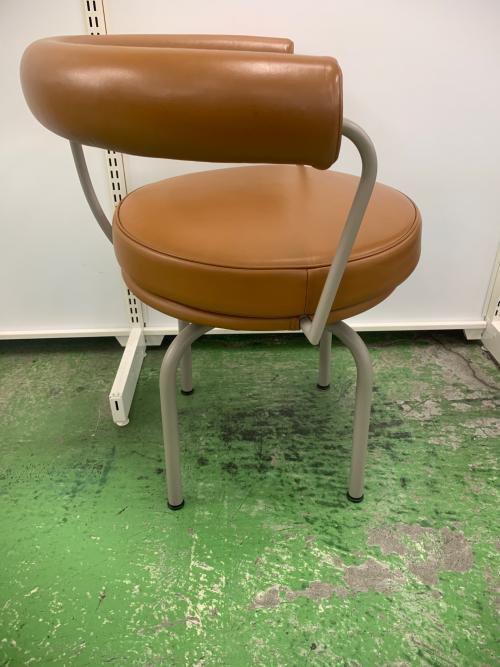 CASSINA (カッシーナ) ダイニングチェアー ブラウン LC7
