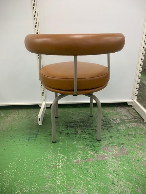 CASSINA (カッシーナ) ダイニングチェアー ブラウン LC7