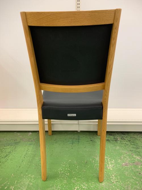 karimoku (カリモク) Chitanoダイニングチェアー ブラック×ナチュラル