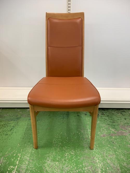 karimoku (カリモク)DIRETTORE ダイニングチェアー オレンジ×ナチュラル