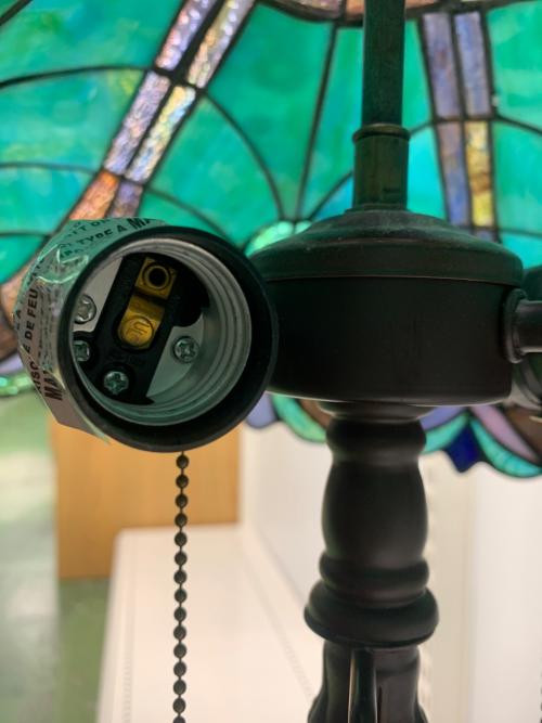 ステンドグラスランプ