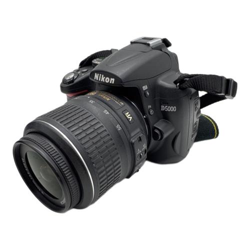Nikon (ニコン) 一眼レフカメラ D5000　AF-S DX NIKKOR 18-55mm f/3.5-5.6G VR　レンズ付