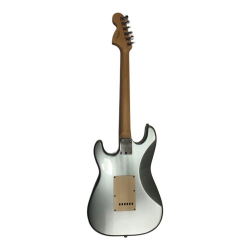 Squier by FENDER (スクワイア) Affinity Stratocaster Ice Blue Metaric