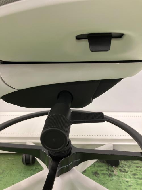 Steelcase (スチールケース) スツールチェア 5310018230 グレー×ホワイト