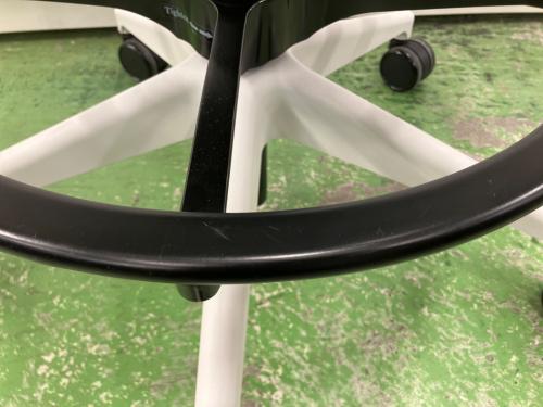 Steelcase (スチールケース) スツールチェア 5310018230 グレー×ホワイト