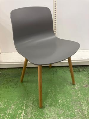 HAY (ヘイ) ダイニングチェアー