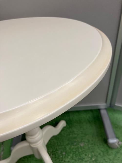 LAURA ASHLEY (ローラ アシュレイ) サイドテーブル  アイボリー