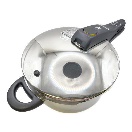 WMF (ヴェーエムエフ) 圧力鍋 perfect 4.5l