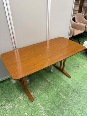 カリモク60+ (カリモクロクマルプラス) ダイニングテーブル ブラウン カフェテーブル