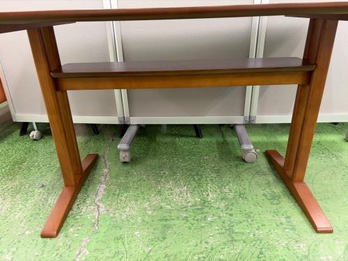 カリモク60+ (カリモクロクマルプラス) ダイニングテーブル ブラウン カフェテーブル