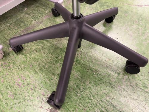 Herman Miller (ハーマンミラー) ワークチェアー AE113AWB-0001 PJG1BBBK3D01 ブラック アーロンチェア