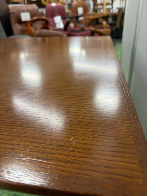 カリモク60+ (カリモクロクマルプラス) ダイニングテーブル ブラウン