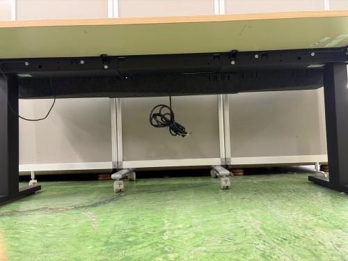 IKEA (イケア) 昇降式デスク MITTZON