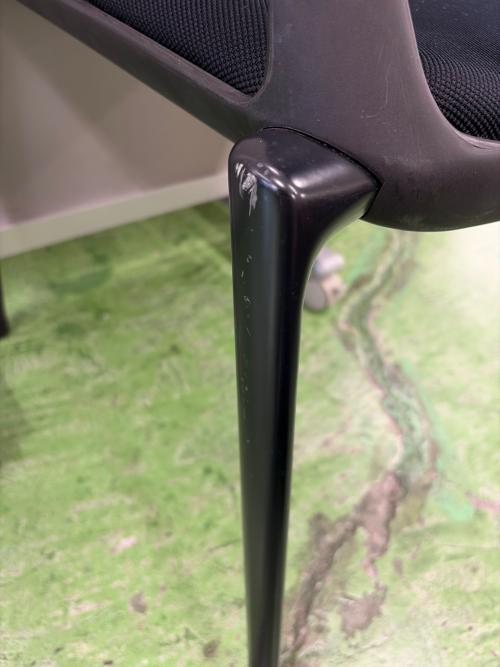 Vitra (ヴィトラ) カンファレンスチェア ブラック メダスリム