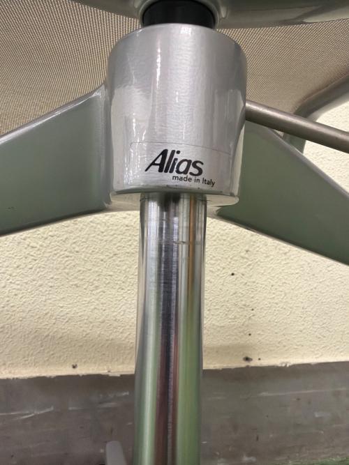 ALIAS (エイリアス) オフィスチェア キャスター劣化有 Cassina IXC.取り扱い ホワイト ローリングフレーム
