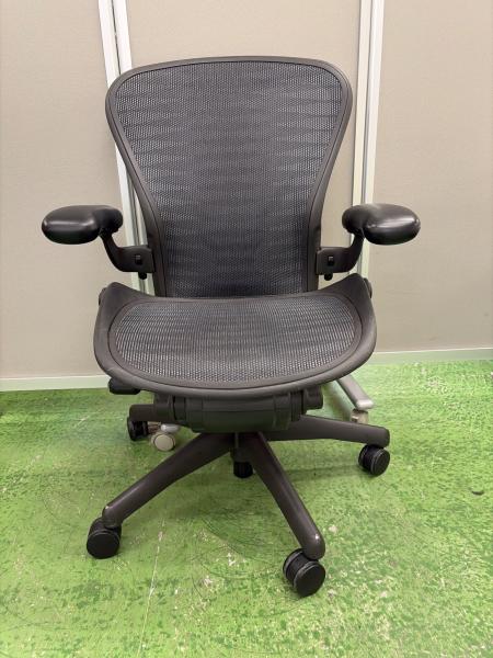 Herman Miller (ハーマンミラー) アーロンチェア クラシック Bサイズ