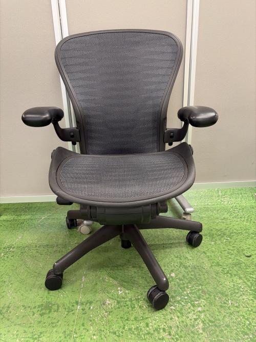 Herman Miller (ハーマンミラー) アーロンチェア クラシック Bサイズ　グラファイトベース ポスチャーフィットフル装備 AE113AWBPJG1BBBK4M02