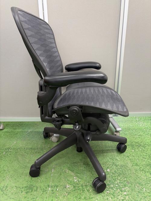 Herman Miller (ハーマンミラー) アーロンチェア クラシック Bサイズ　グラファイトベース ポスチャーフィットフル装備 AE113AWBPJG1BBBK4M02