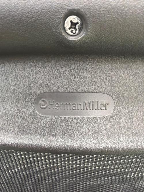 Herman Miller (ハーマンミラー) アーロンチェア クラシック Bサイズ　グラファイトベース ポスチャーフィットフル装備 AE113AWBPJG1BBBK4M02