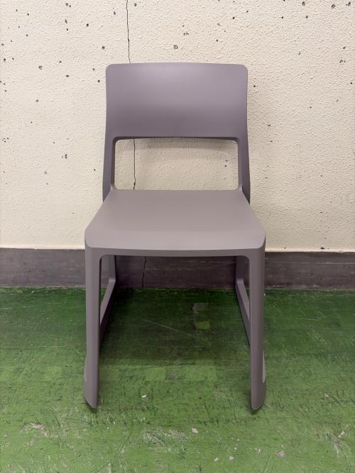 Vitra (ヴィトラ) ダイニングチェアー  グレー Tip Ton