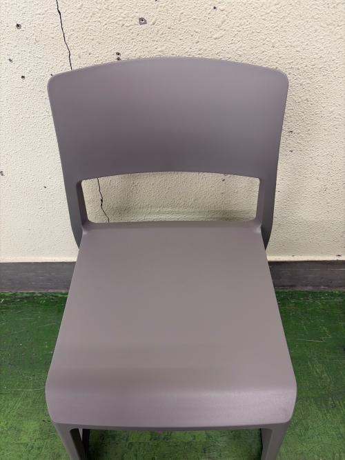 Vitra (ヴィトラ) ダイニングチェアー  グレー Tip Ton