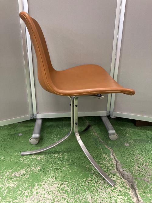 Fritz Hansen (フリッツハンセン) ダイニングチェアー ブラウン PK9