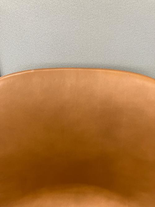 Fritz Hansen (フリッツハンセン) ダイニングチェアー ブラウン PK9
