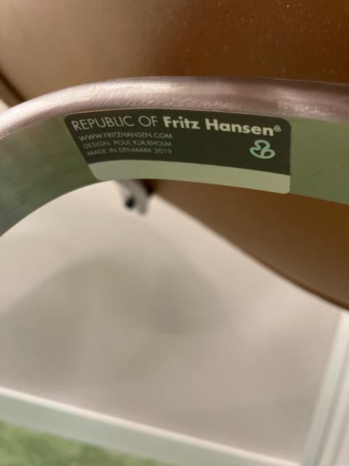 Fritz Hansen (フリッツハンセン) ダイニングチェアー ブラウン PK9