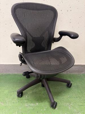 Herman Miller (ハーマンミラー) アーロンチェア クラシック ポスチャーフィット グラファイトベース  ブラック