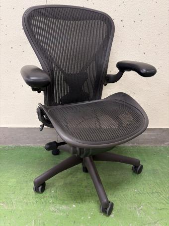 Herman Miller (ハーマンミラー) アーロンチェア クラシック ポスチャーフィット グラファイトベース  ブラック