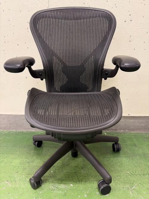 Herman Miller (ハーマンミラー) アーロンチェア クラシック ポスチャーフィット グラファイトベース  ブラック