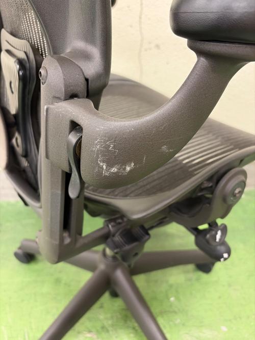 Herman Miller (ハーマンミラー) アーロンチェア クラシック ポスチャーフィット グラファイトベース  ブラック