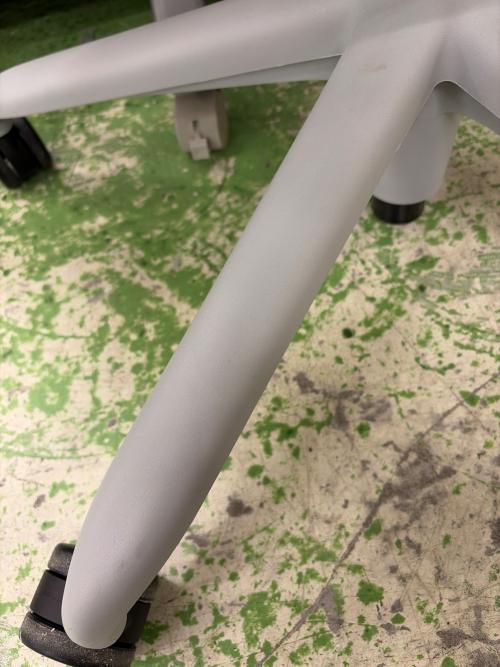 Herman Miller (ハーマンミラー) セイルチェア グレー×ホワイト
