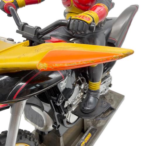 仮面ライダークウガ (カメンライダークウガ) ビートチェイサー2000 仮面ライダー