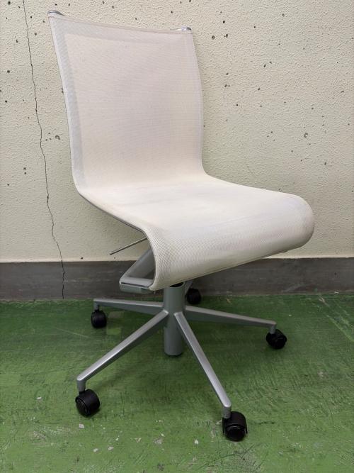 ALIAS (エイリアス) オフィスチェア キャスター劣化有 Cassina IXC.取り扱い ホワイト ローリングフレーム