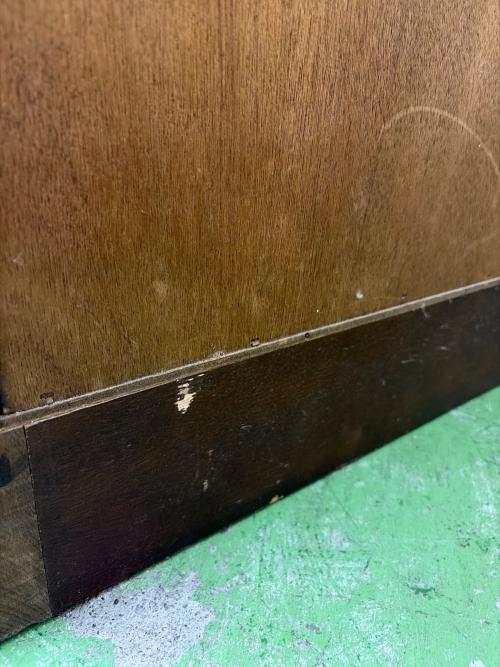 三越家具 (ミツコシカグ) キャビネット ガラス扉ヒビ有 ブラウン Brugge
