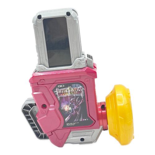 仮面ライダーアウトサイダーズ (カメンライダーアウトサイダーズ) DXときめきブライダルガシャット＆プロトマイティアクションXガシャットノワール 仮面ライダー ①