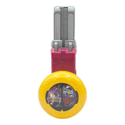 仮面ライダーアウトサイダーズ (カメンライダーアウトサイダーズ) DXときめきブライダルガシャット＆プロトマイティアクションXガシャットノワール 仮面ライダー ①