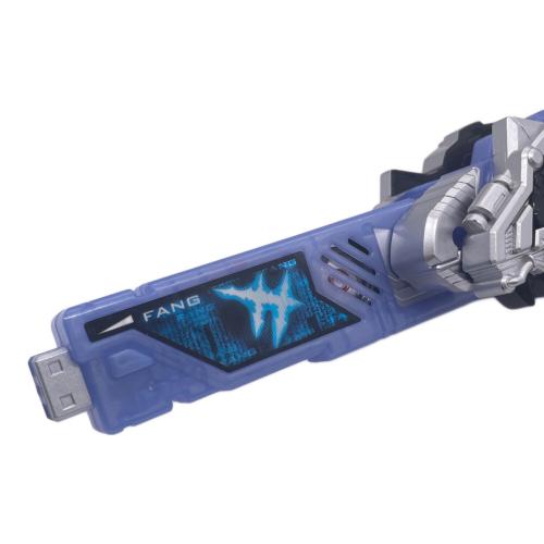 仮面ライダーW(ダブル) (カメンライダーダブル) DXファングメモリ 仮面ライダー 腕破損補修有